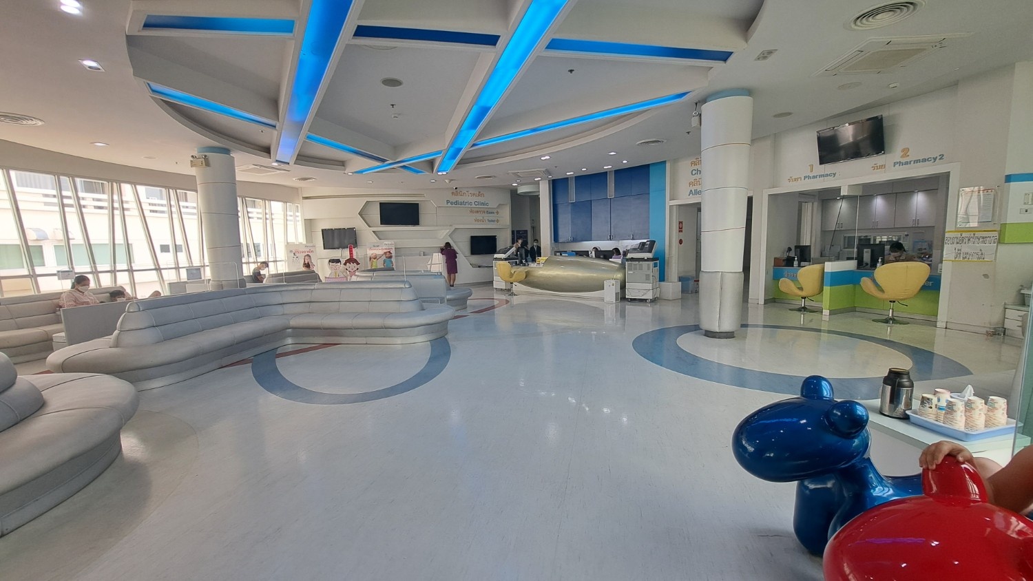 Notranjost pediatrične bolnišnice na Tajskem
